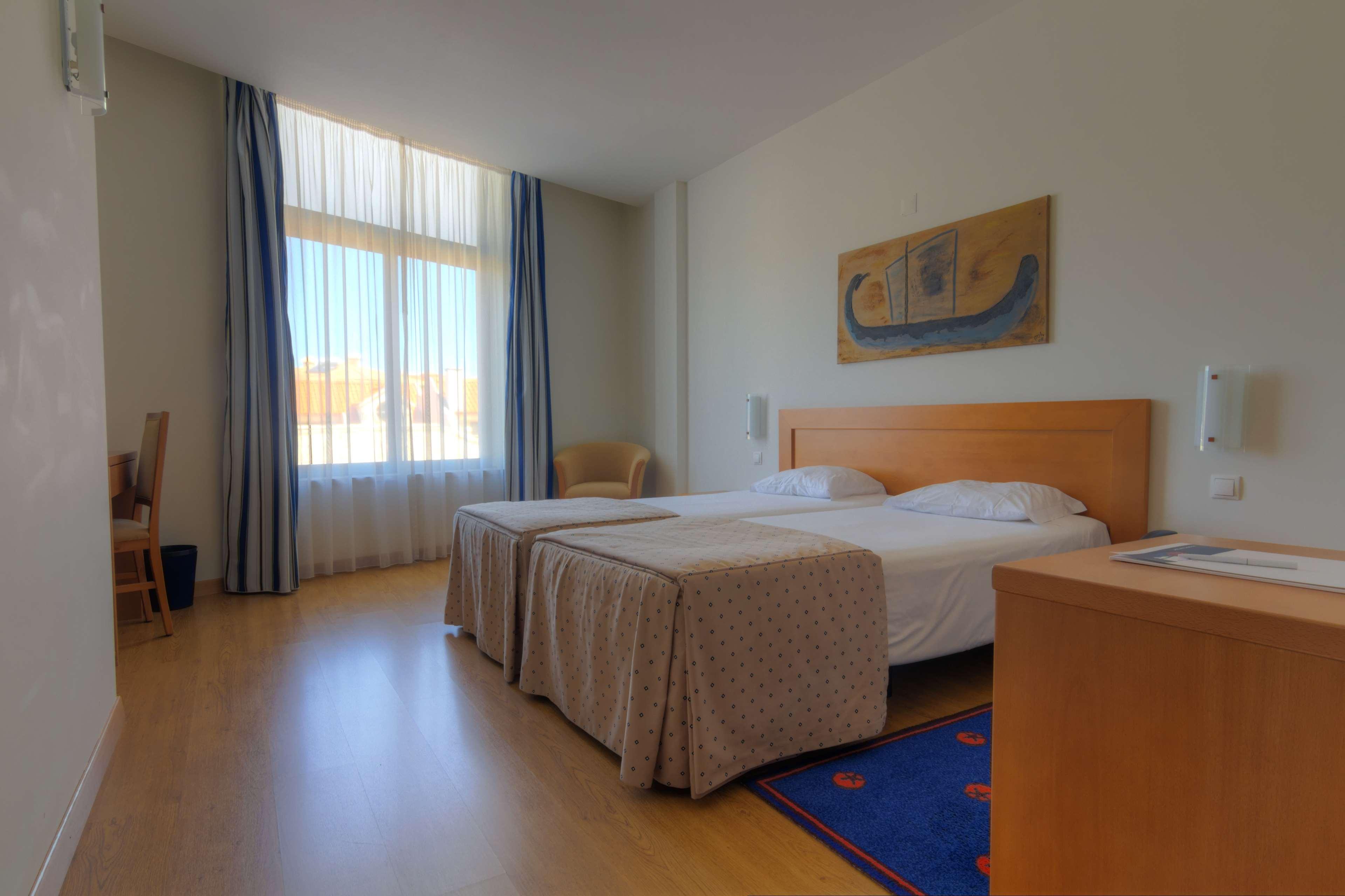 Lam Hotel Estarreja Extérieur photo
