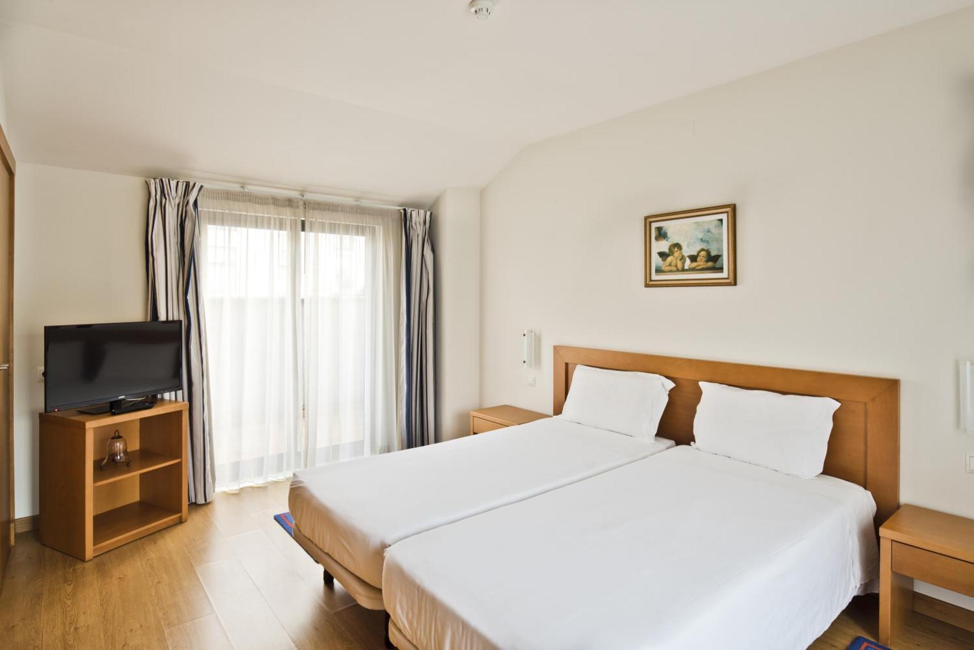 Lam Hotel Estarreja Extérieur photo