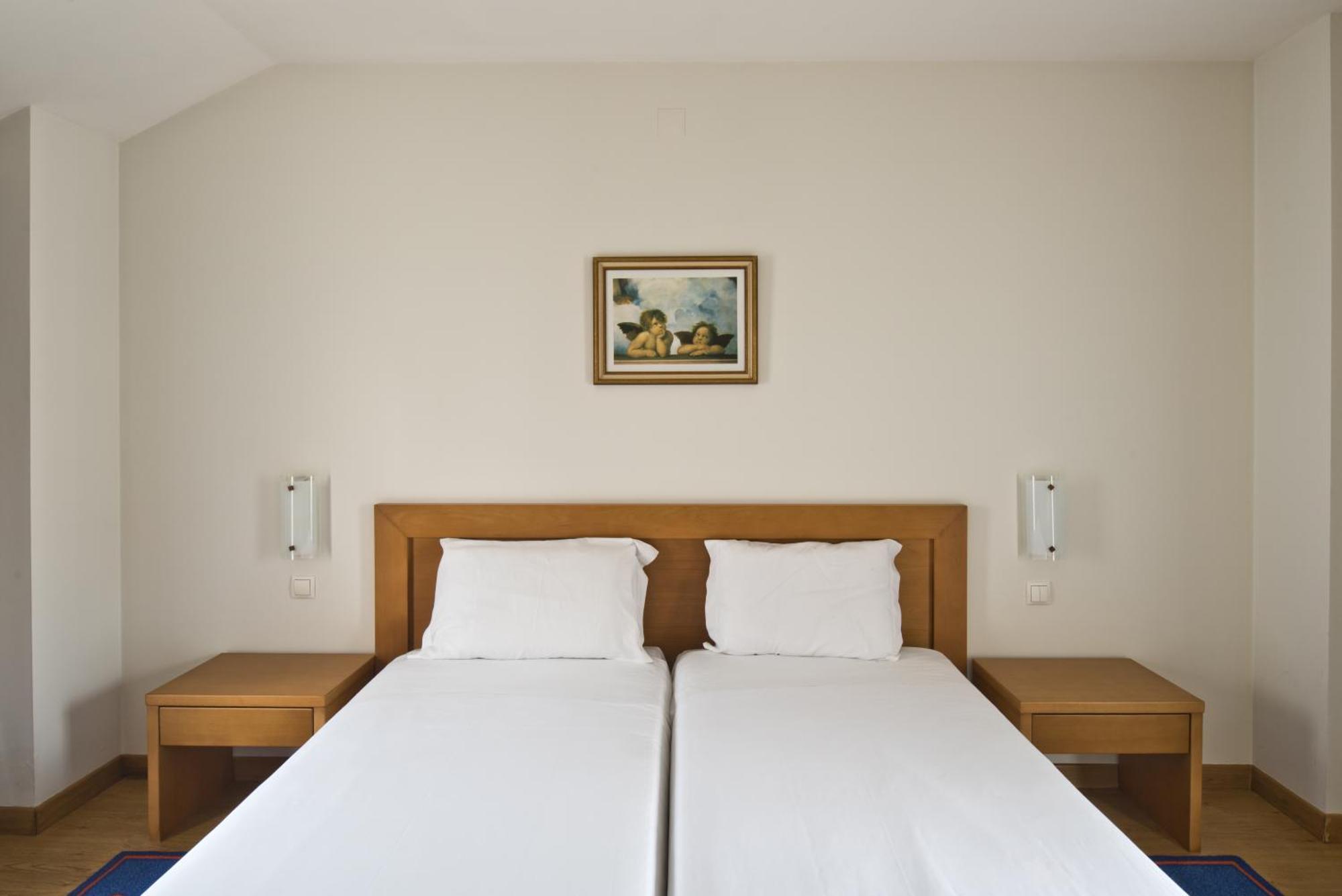 Lam Hotel Estarreja Extérieur photo